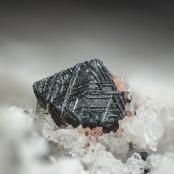 Magnetite, Enstatite from Summit Rock, Klamath Co., OR
FOV: 1.66 mm