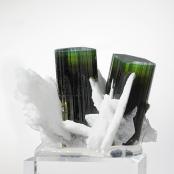 Elbaite & Albite (var. Cleavelandite) from Stak Nala, Skardu District, Baltistan, Pakistan
FOV: 3.5 cm